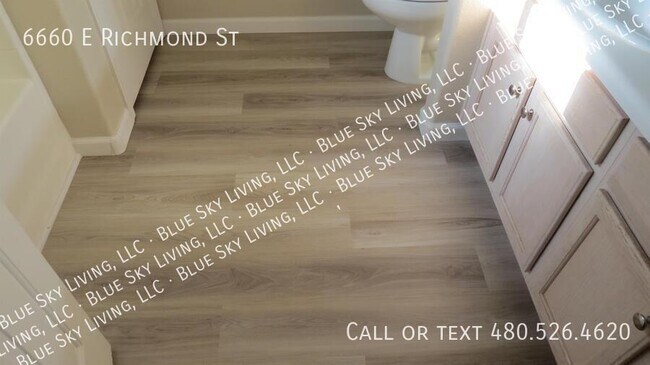 Building Photo - 6660 E Richmond St