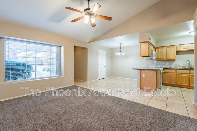 Building Photo - 3206 E Calypso Ave