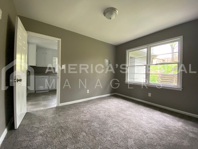 Building Photo - Home for Rent in Birmingham!!! Available t...