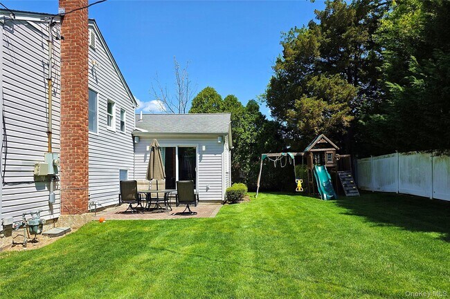 Building Photo - 110 Briarwood Ln