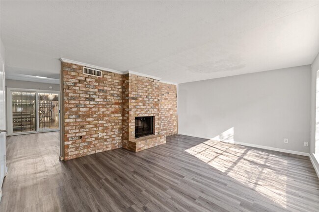 Building Photo - 4154 Belle Park Dr