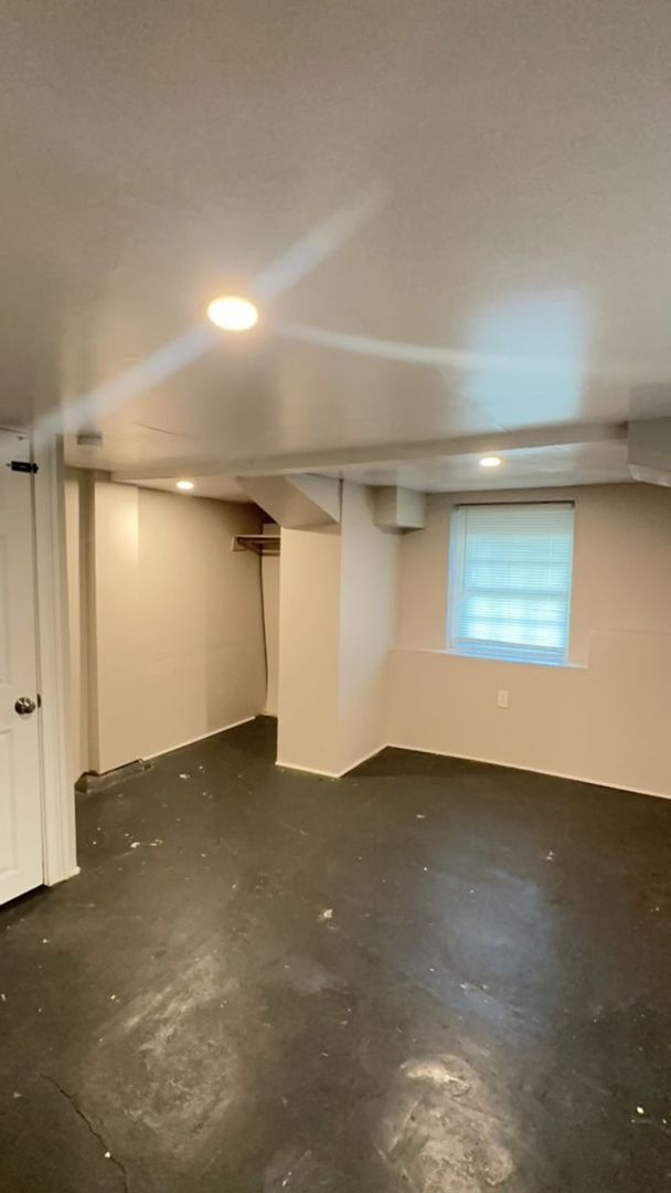 Building Photo - 1307 Forest Ave