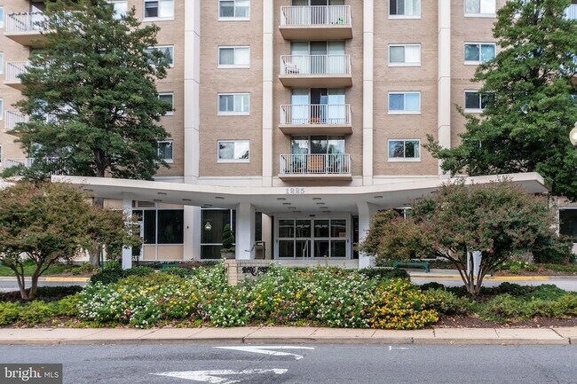 Primary Photo - 1225 Martha Custis Dr