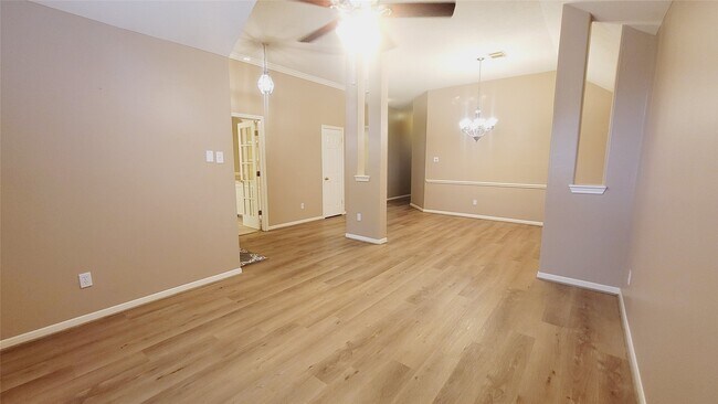 Building Photo - 16215 Brinton Ct