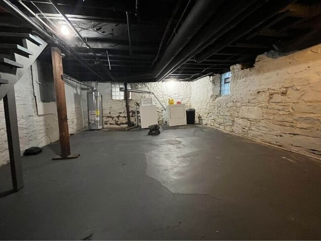 Building Photo - 1115-15 E 18th Ave