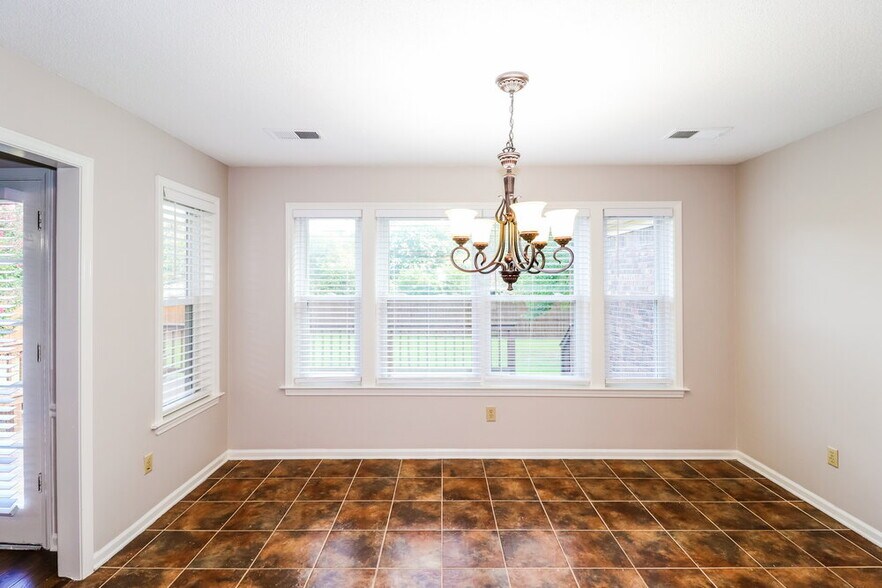 Building Photo - 7782 Killdeer Ln