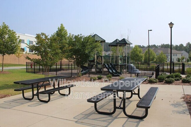 Building Photo - 1132 Chestnut Bluff Run