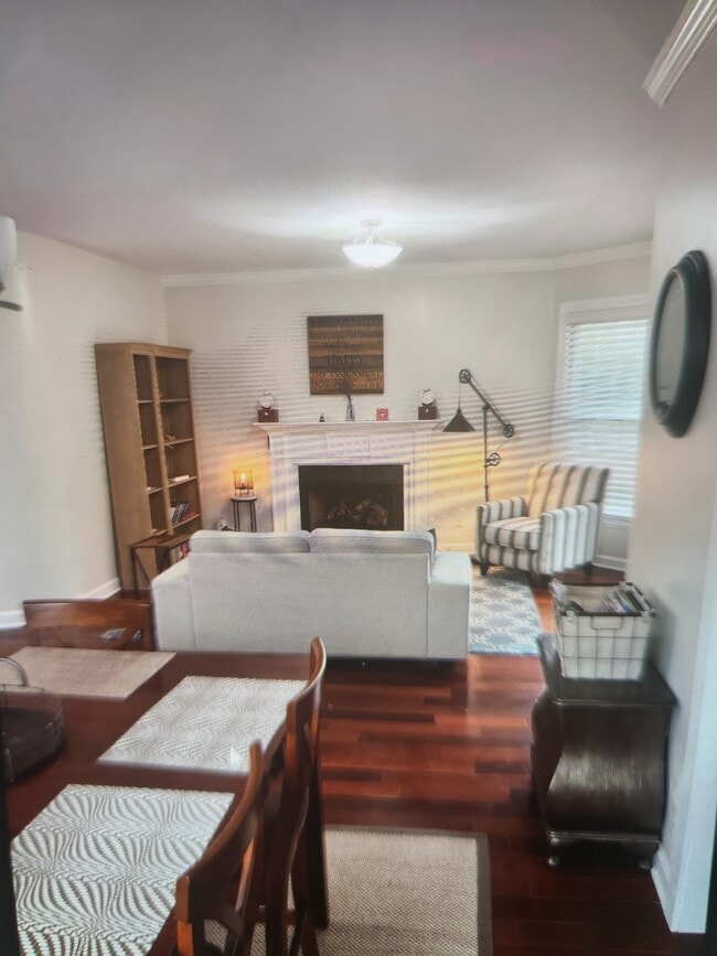 Building Photo - 849 Rachel Dr