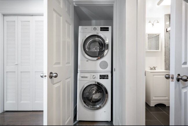 Building Photo - Modern Luxury in Historic Beacon Hill | 1 BR + Den, 1 BA