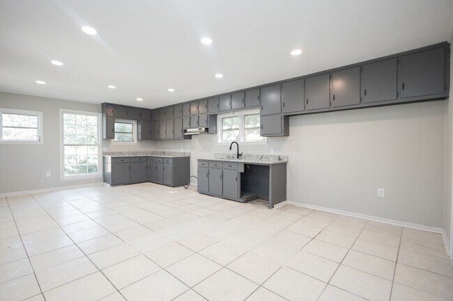 Building Photo - COMING SOON – Room to Live, Space to Grow | 3BR Home + $500 OFF First Month