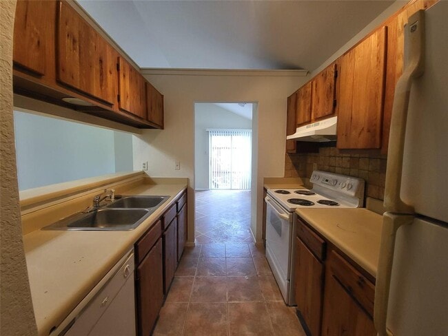 Building Photo - 9712 Eastwend Dr