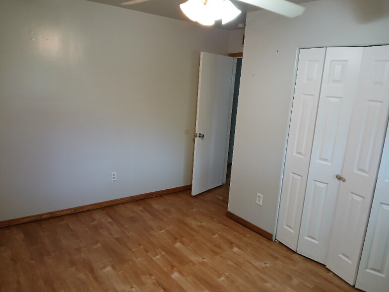 Building Photo - 26327 McDonald St