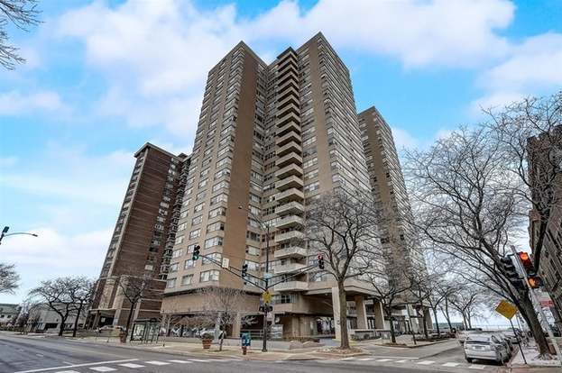Building Photo - 6301 N Sheridan Rd