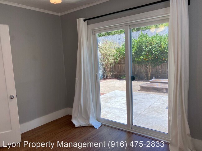 Building Photo - 2 br, 1 bath House - 3209 C Street