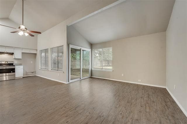 Building Photo - 109 Suttonwood Dr