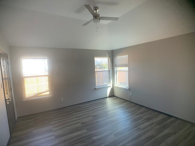 Building Photo - 7247 Irish Valley Trail