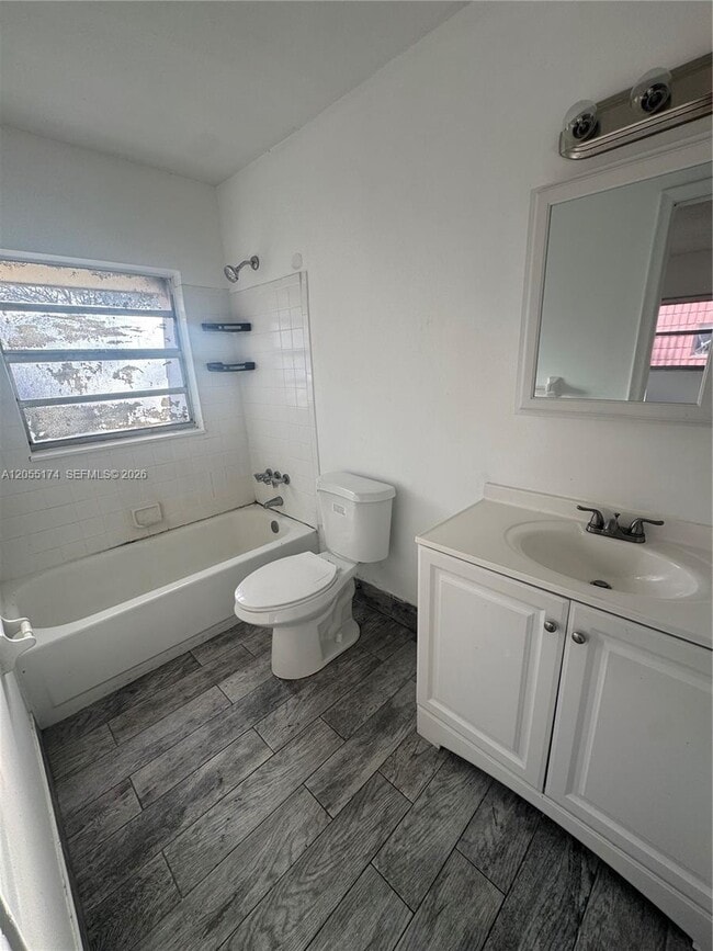 Building Photo - 2606 NW 52nd Ave