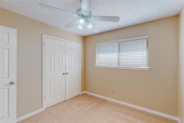 Building Photo - 1912 N Irving Heights Dr