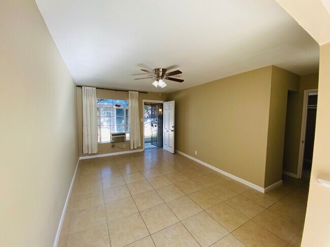 Building Photo - 489-6621 Whitsett Ave