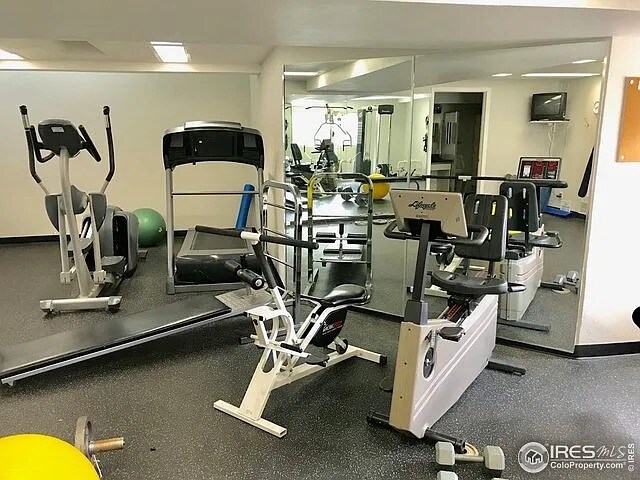 Building Photo - 7447 Spy Glass Ct