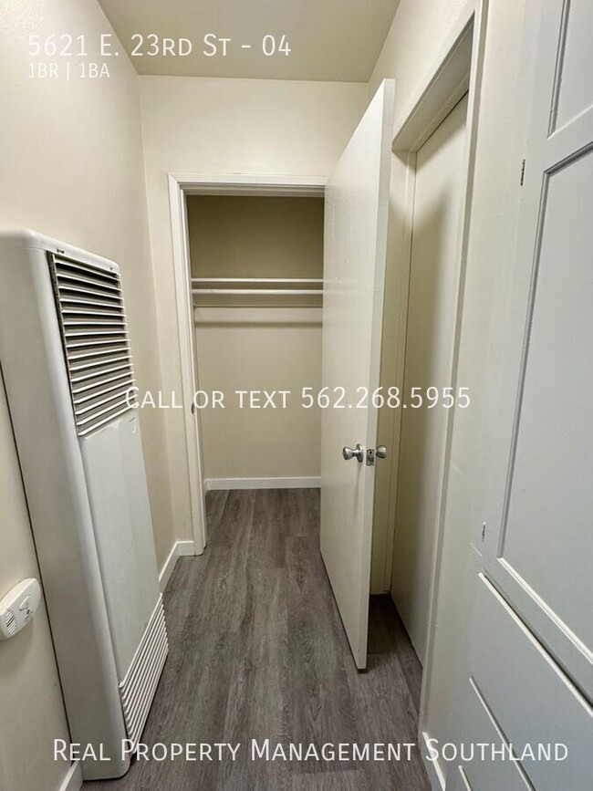 Building Photo - Newly Renovated 1 Bed / 1 Bath Apartment f...