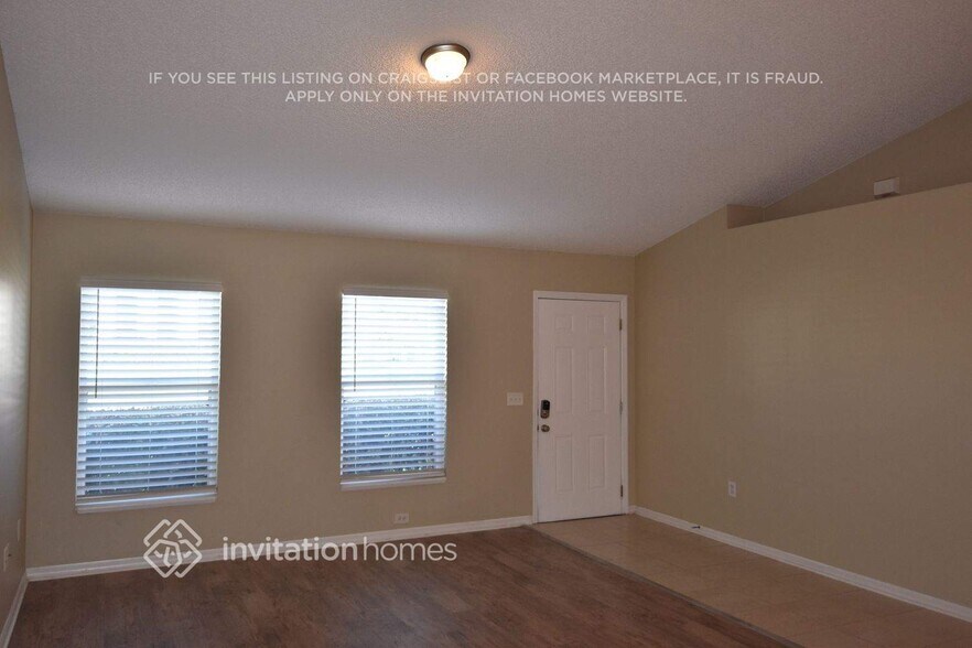 Building Photo - 1755 McFarlane Ave