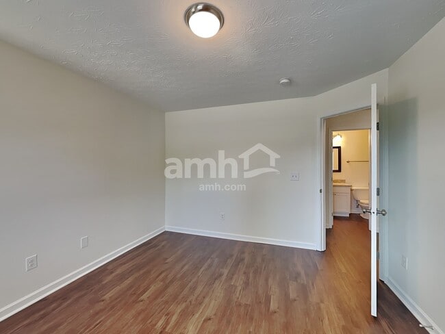 Building Photo - 485 Pewter Hill Ct