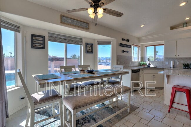 Building Photo - 304 Acoma Blvd S