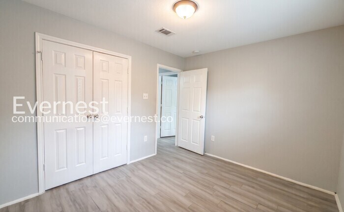 Building Photo - 8117 Richland Dr