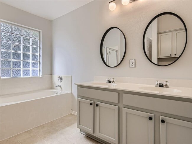 Building Photo - 17513 Port Hood Dr