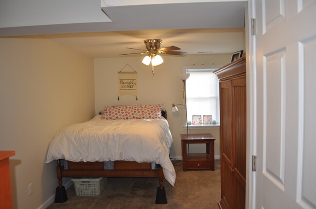 Building Photo - 282 Old Bayview Rd