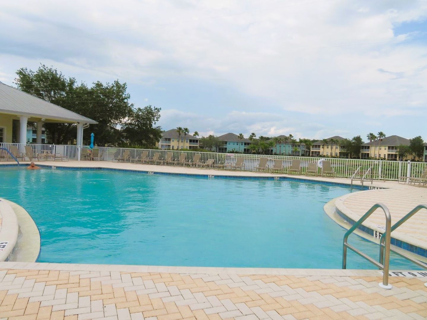 Building Photo - 2140 Heron Lake Dr