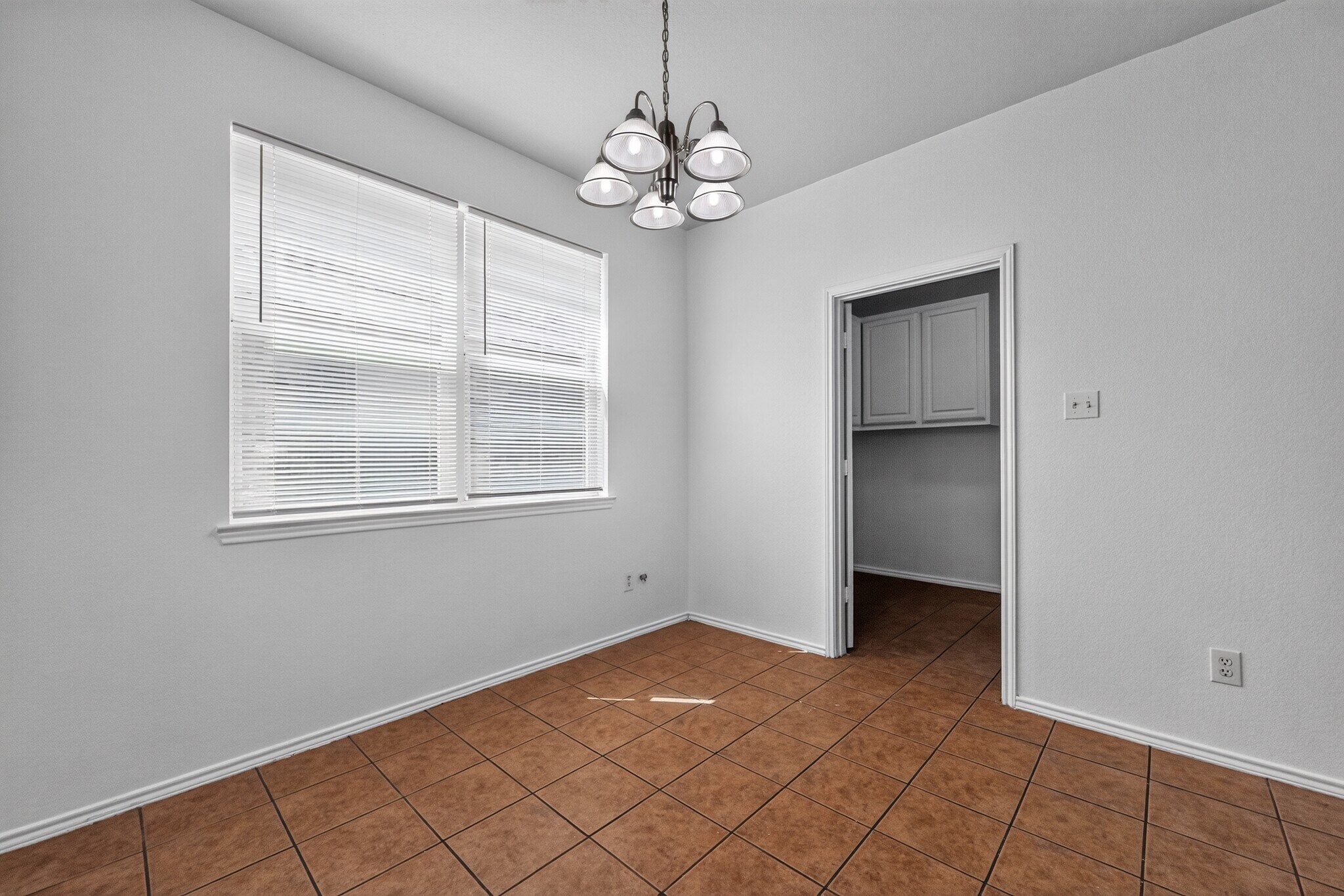 Building Photo - 1009 Youkum Ct