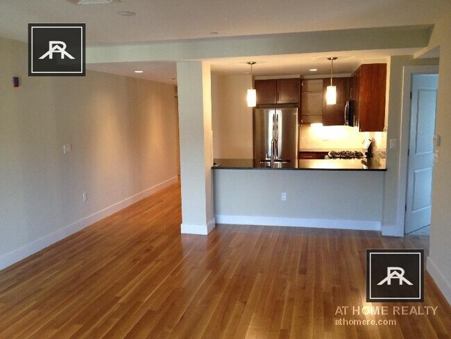 Building Photo - 2 bedroom in Chestnut Hill MA 02467