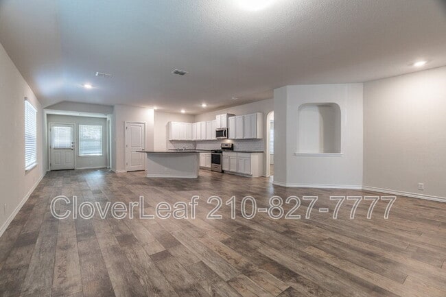 Building Photo - 22142 Pivot Point