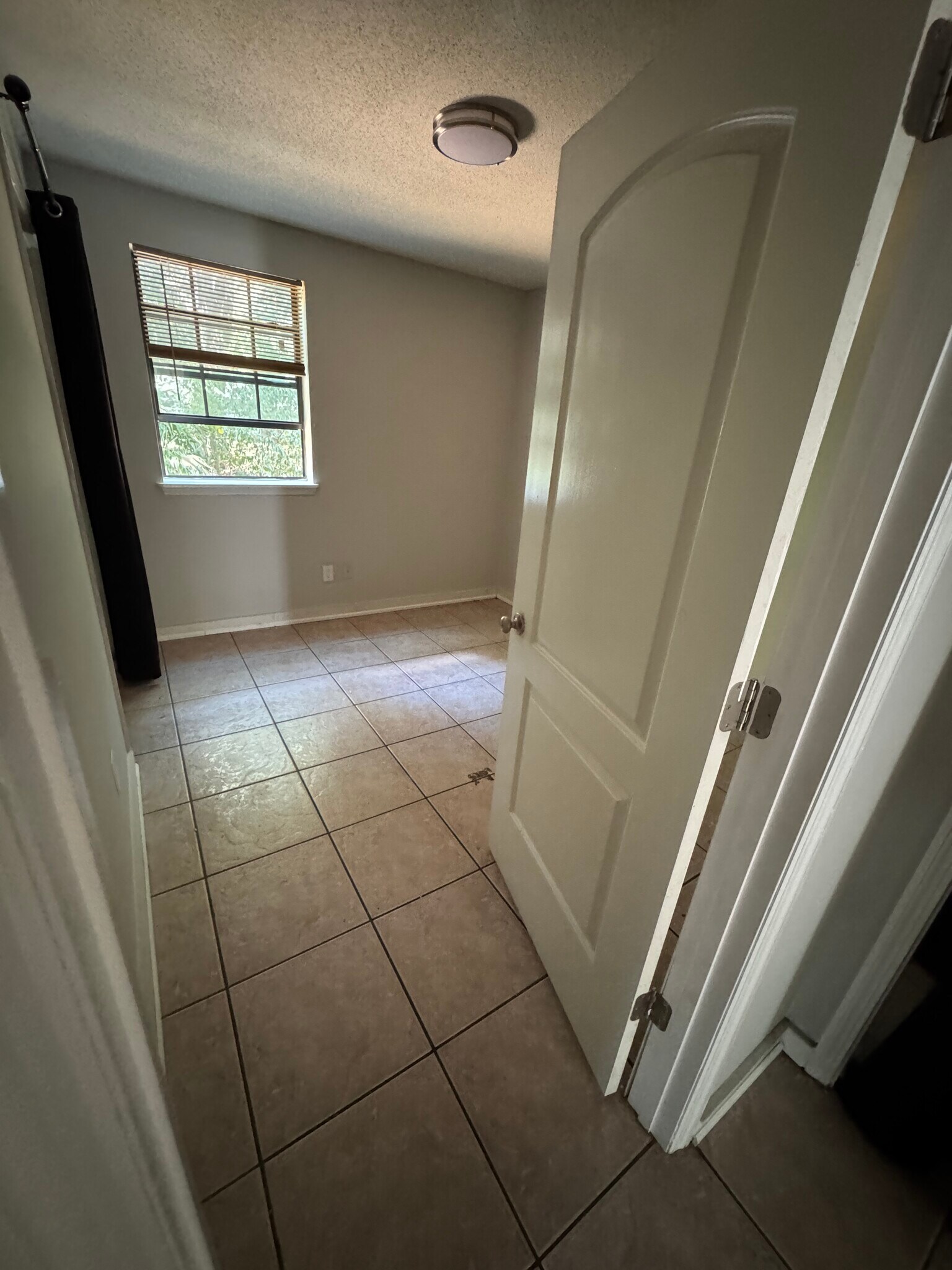 Building Photo - 1863 Nekoma Ct