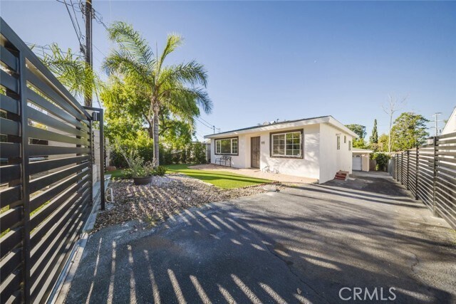 Building Photo - 10431 Las Lunitas Ave