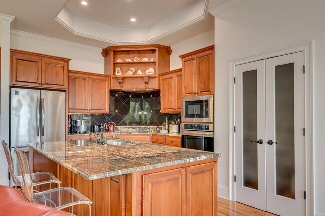 Building Photo - 501 John Fox's Run