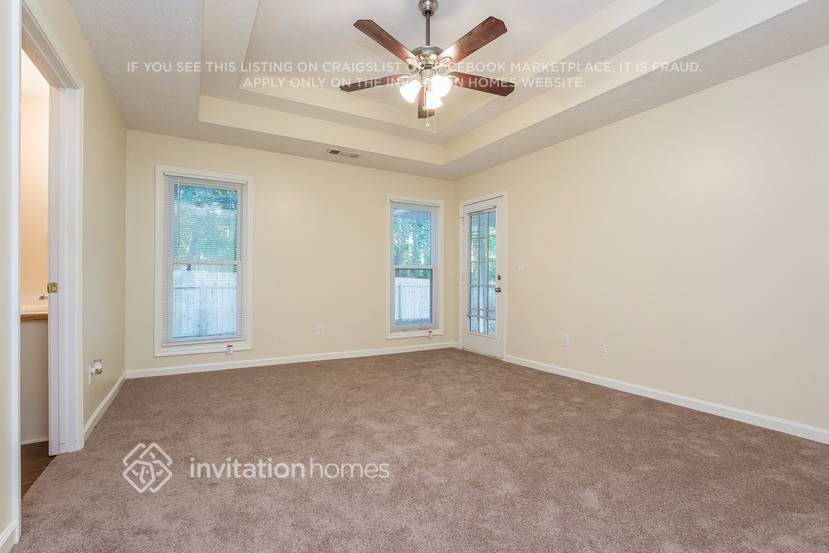 Building Photo - 855 Simon Ive Dr