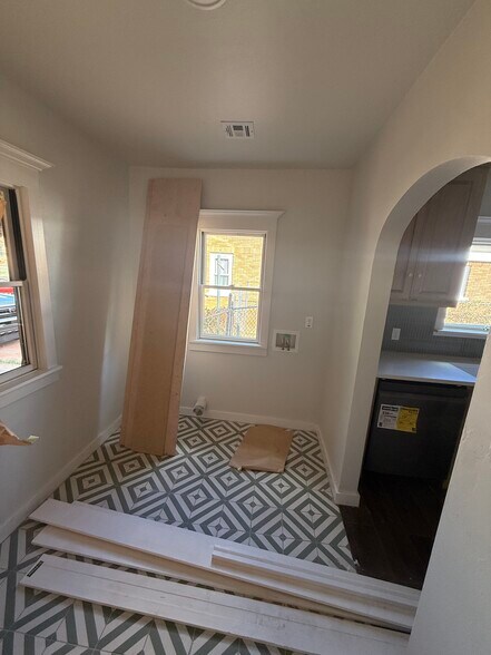Laundry Room - 822 NE 17th St