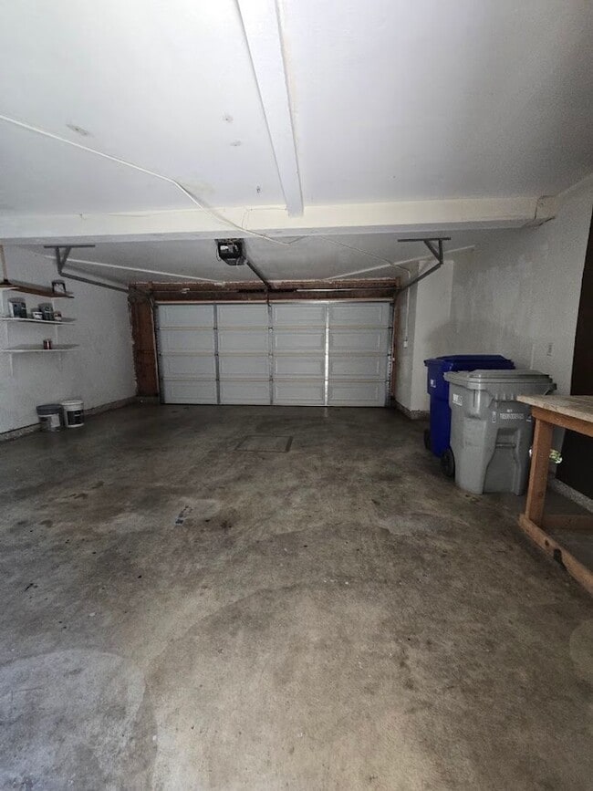 Building Photo - Light-Filled End Unit Condo, 2BD/2.5BA wit...