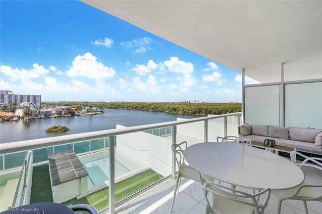 Building Photo - 400 Sunny Isles Blvd