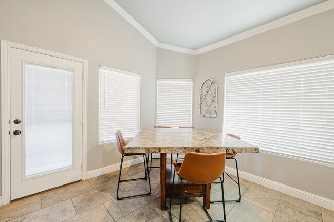 Building Photo - 3906 Oporto St