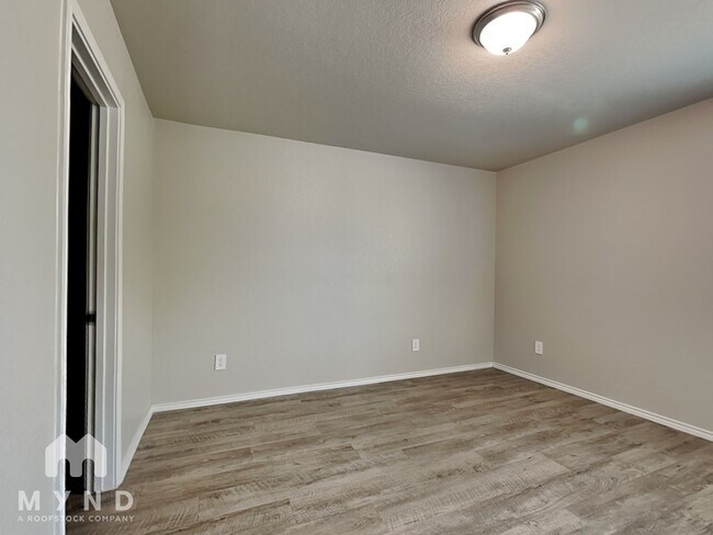 Building Photo - 4203 Asher Alley