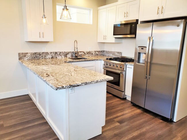 Building Photo - Contemporary Greenhaven Home with Private Backyard & Smart Features