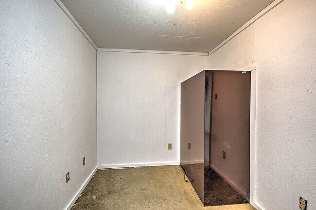 Building Photo - 13625 Horton Hwy