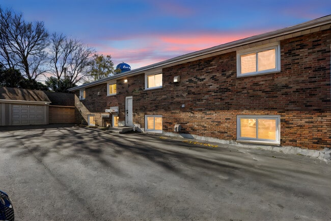 Primary Photo - 535 Pasadena Ave