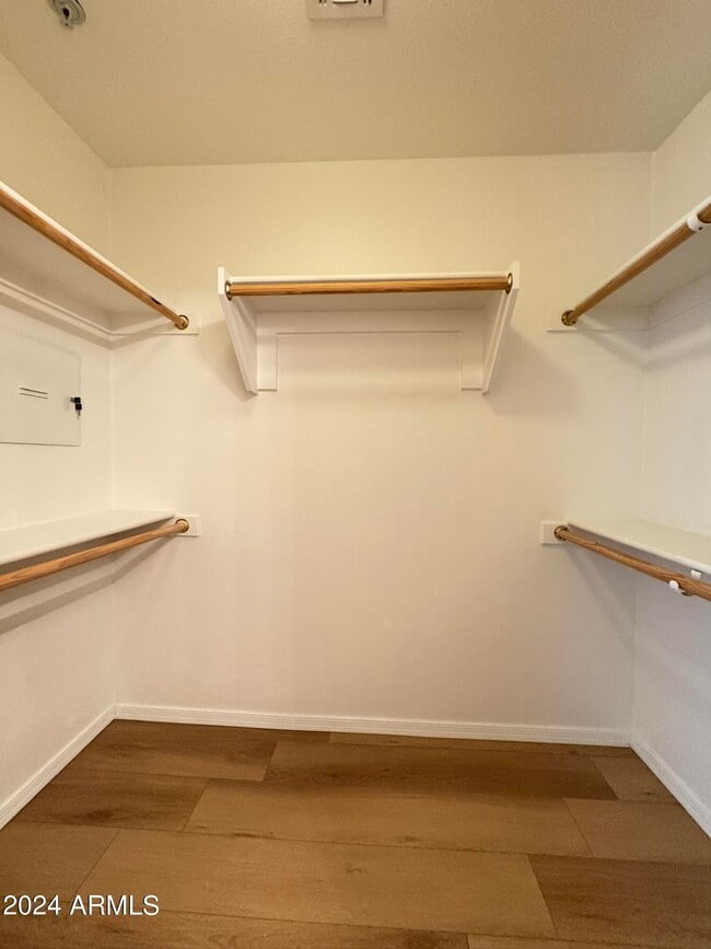 Building Photo - 2150 W Alameda Rd