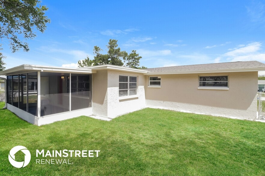 Building Photo - 5400 Drift Tide Dr