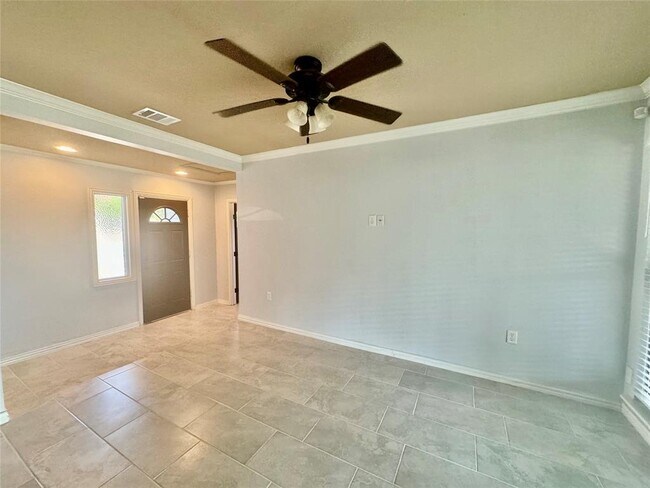 Building Photo - 3800 Tower View Ct